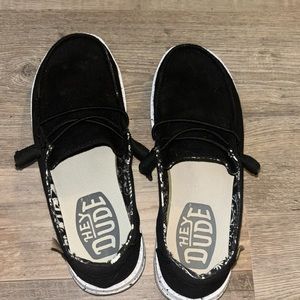 Hey dudes size 5 women